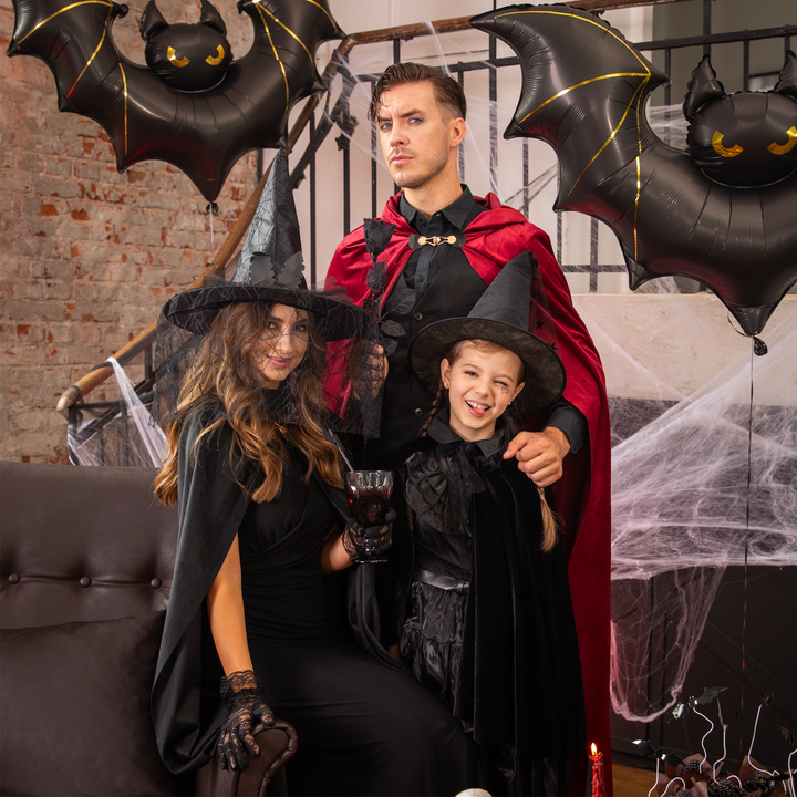 Kapelusz czarownicy z koronką i ozdobną różą czarny 40x33 cm