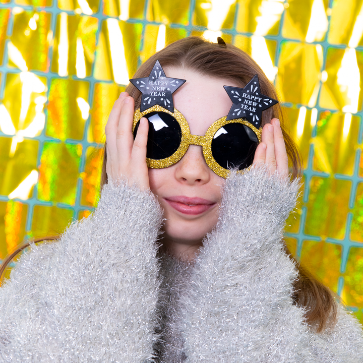 Imprezowe okulary Happy New Year gwiazdki czarno-złote 1szt.