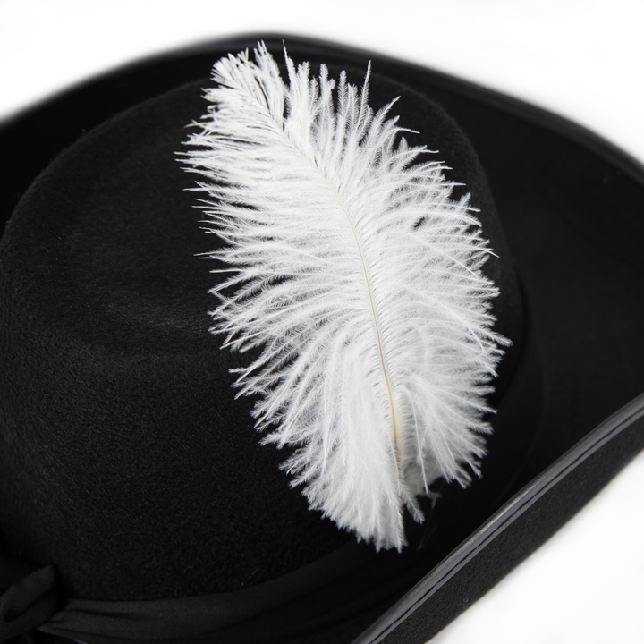 Kapelusz muszkietera czarny z szarfą