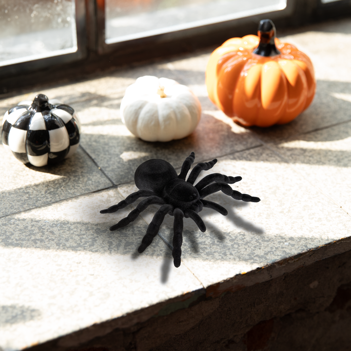 Halloween dekoracja duża tarantula 1 szt.