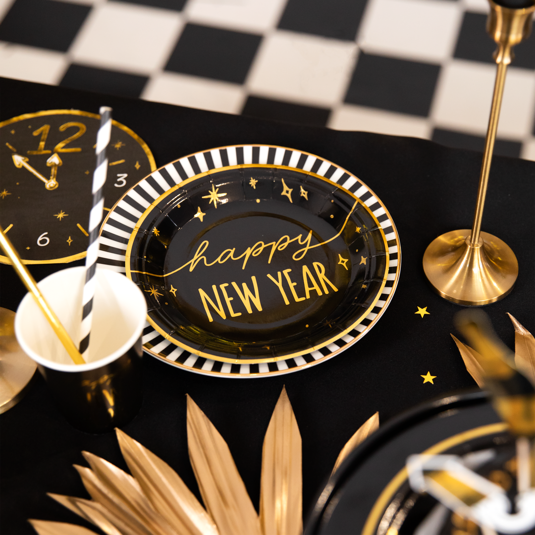 Talerzyk papierowy Happy New Year czarno-złoty 7cali 6szt.