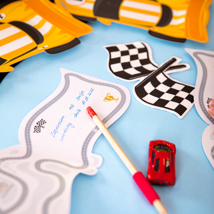 Zaproszenie na imprezę Wyścigówki 6 szt. zestaw