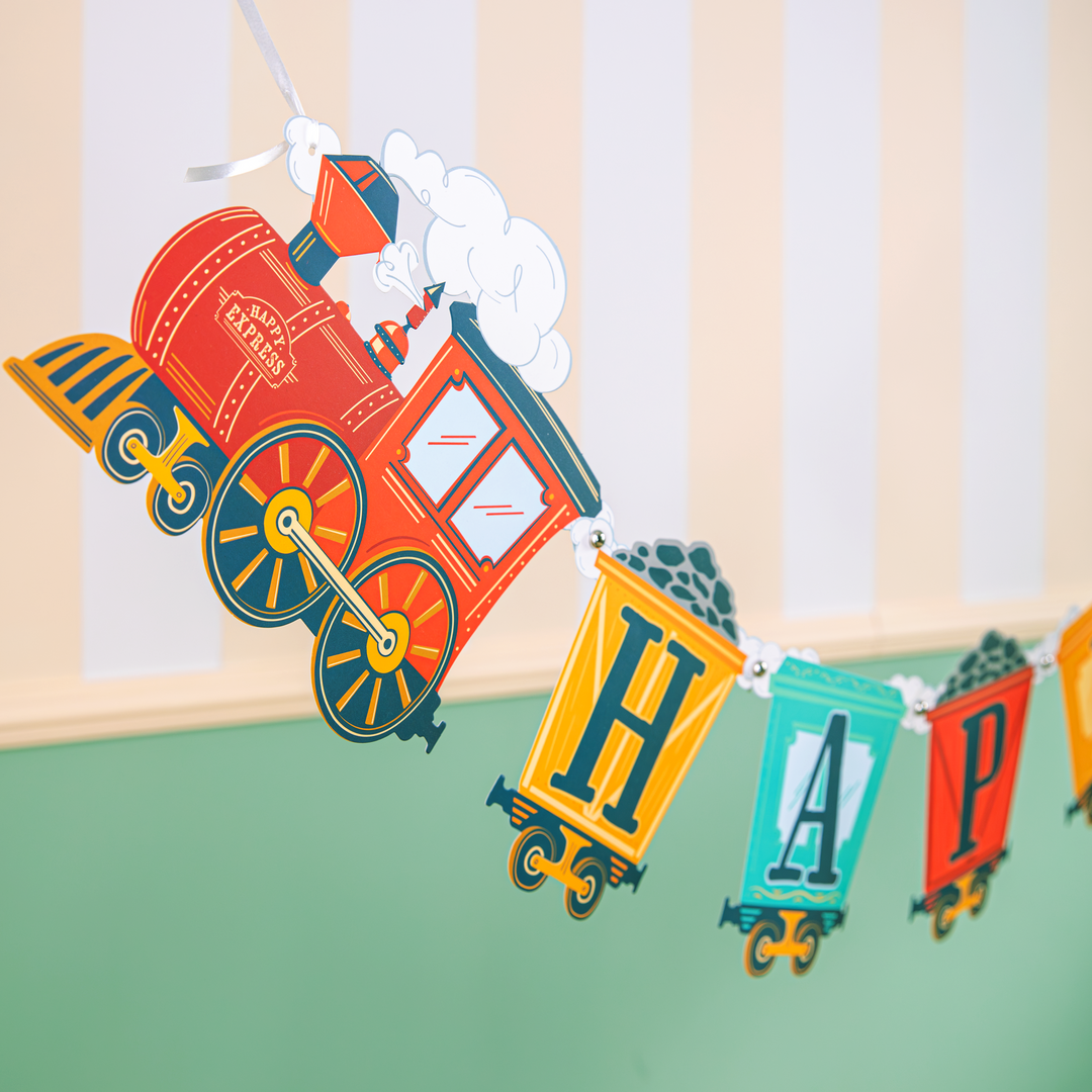 Baner w kształcie ciuchci i wagoników z węglem z napisem Happy Birthday