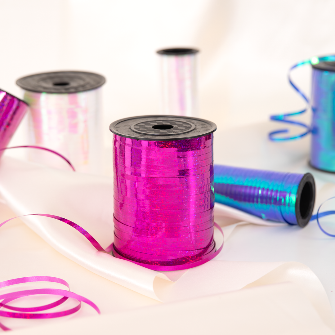Wstążka plastikowa opalizująca niebieska 92 m